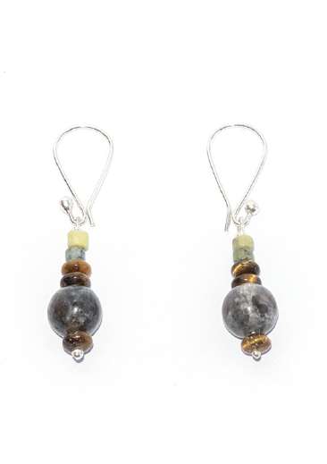 Modelo 10 — Aretes